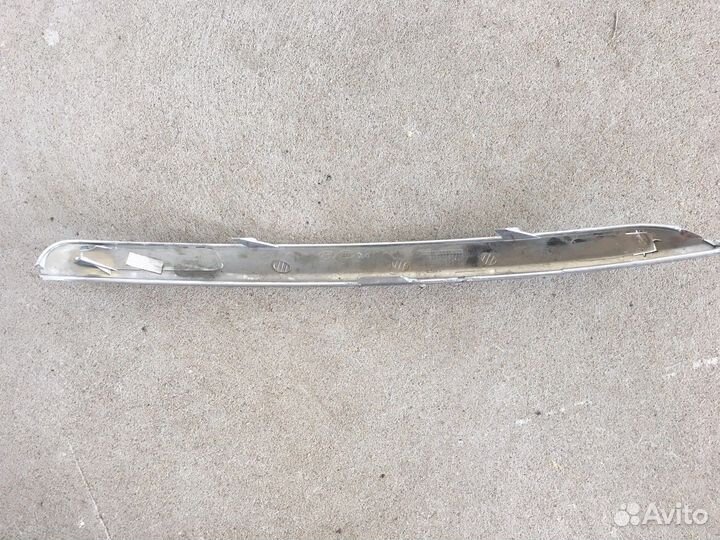 Молдинг переднего бампера левый Kia Sportage 2012