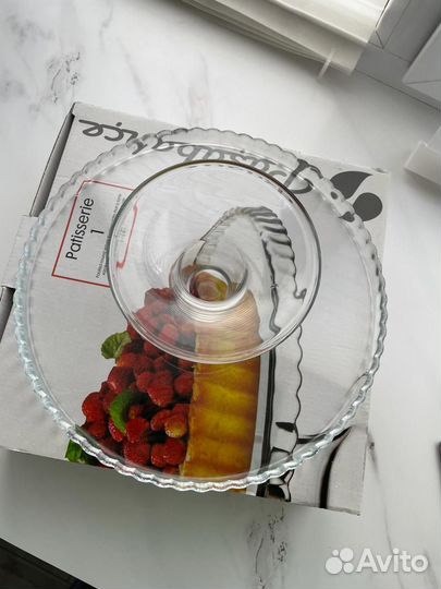 Блюдо для торта на ножке