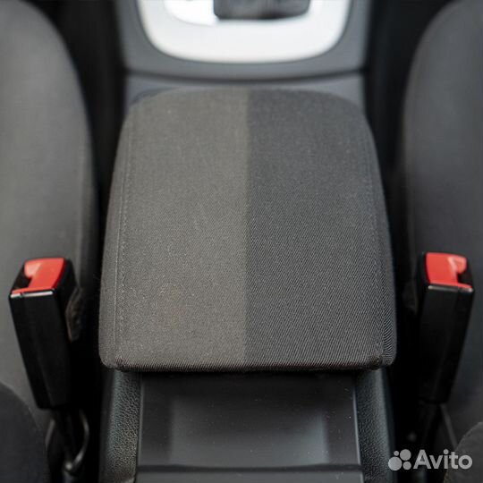 Очиститель обивки салона lavr 0,31л Carpet cleaner