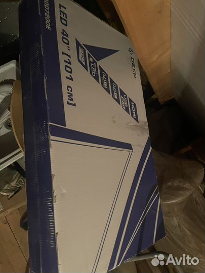 Телевизор LED 40