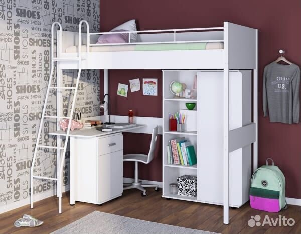 Детская кровать чердак со столом