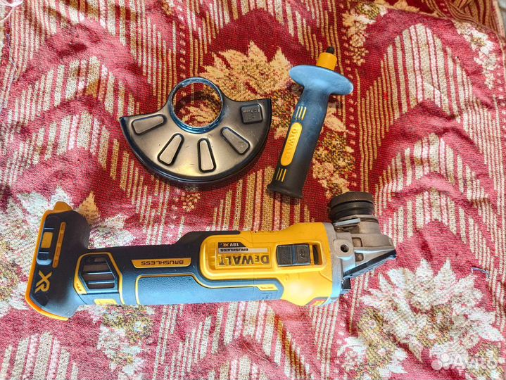 Аккумуляторная болгарка деволт