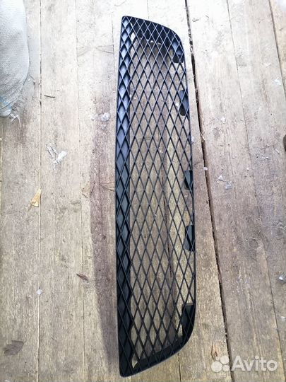 Решетка переднего бампера mazda 3 2002-2008