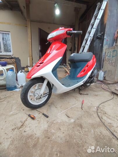 Скутер Honda dio