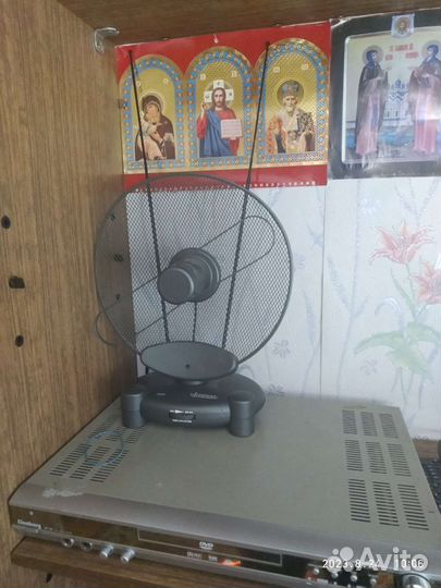Антенна для тв комнатная