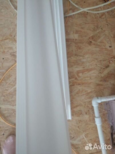 Карниз плинтус потолочный