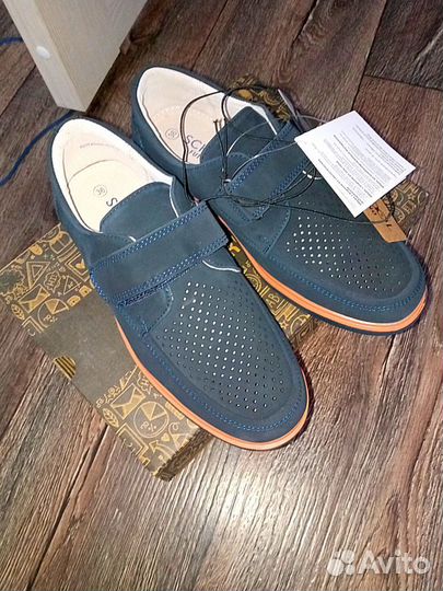 Школьные туфли