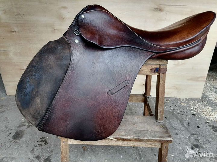 Седло для лошади Stubben универсальное бу