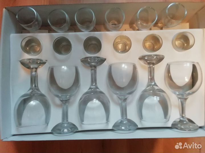 Набор бокалов