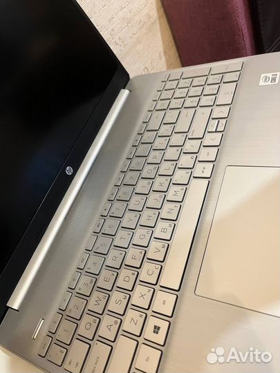 Практически новый современный красивый шустрый HP