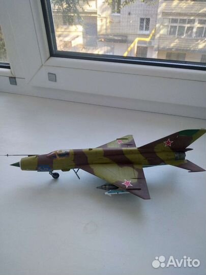 Сборная модель самолета миг21,масштаб 1/48