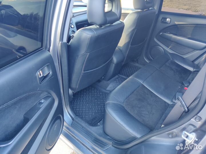 Mitsubishi Outlander 2.0 МТ, 2005, 240 000 км
