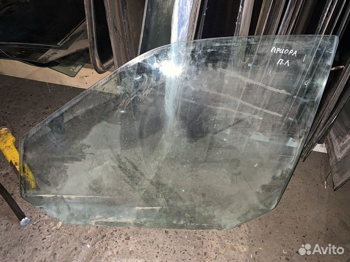 Стекло переднее левое приора