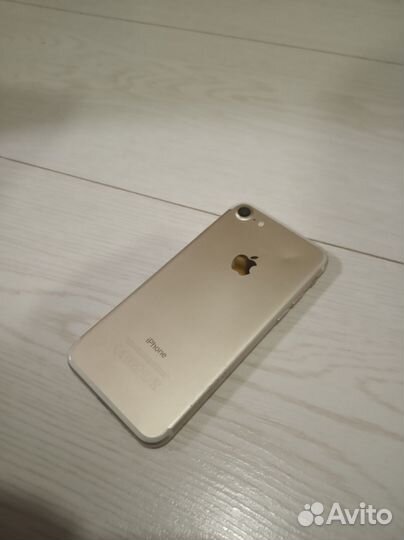 iPhone 7, 32 ГБ