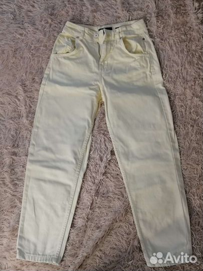 Джинсы bershka mom