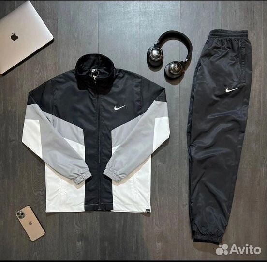 Спортивный костюм Nike