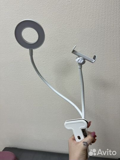 Кольцевая лампа со штативом маленькая