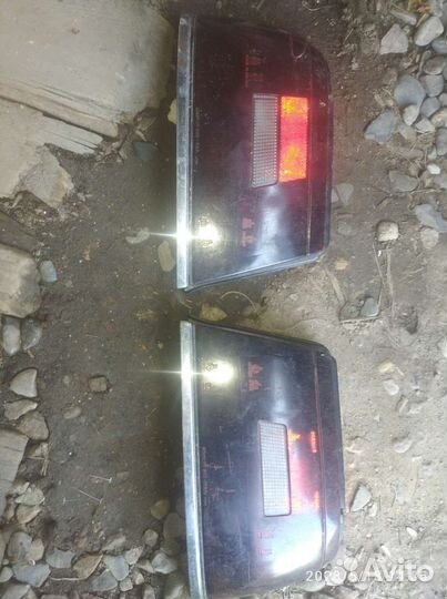 Задние фонари