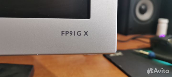 Мониторы BenQ 19, lg 17 дюймов