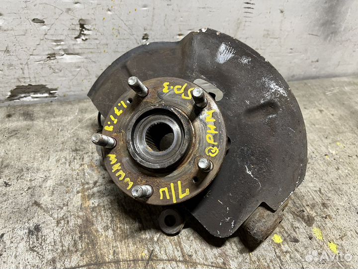 Кулак передний левый Kia Sportage 3 SL 10-16г