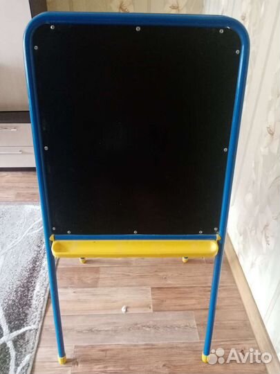 Магнитно меловая доска