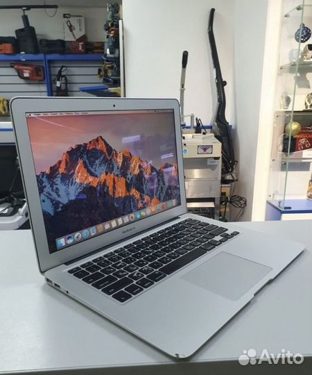 Macbook air 13 128gb 2011