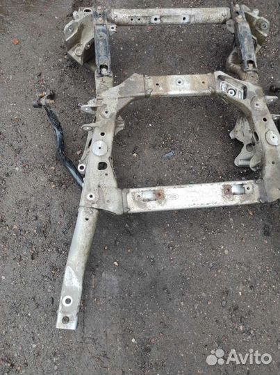 Подрамник передний range rover sport 2