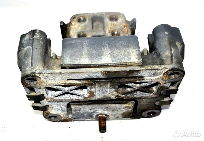 Подушка коробки передач, левая scania R-series (01