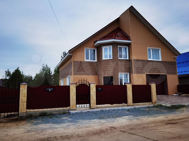 Дом 250 м² на участке 6 сот.