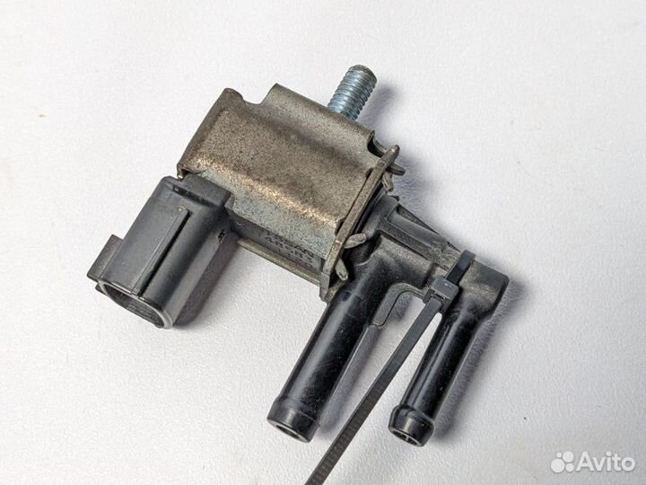 Клапан вакуумный Nissan Serena C26 MR20 2013