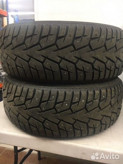 Yokohama Ice Guard Stud IG55 235/50 R19 99T