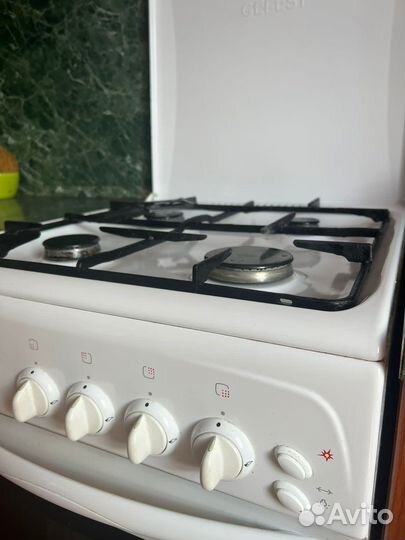 Кухонный гарнитур, плита