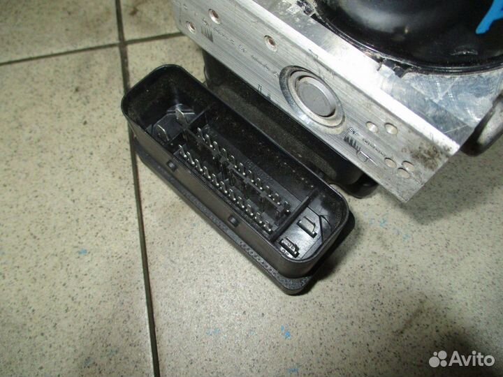 Блок ABS (насос) Ford Focus 3