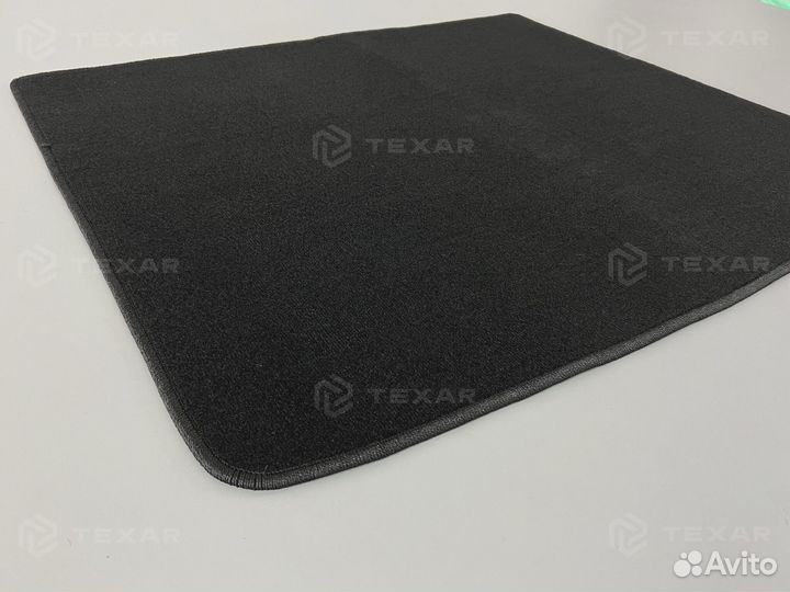 Коврик в багажник на Volkswagen Touareg II