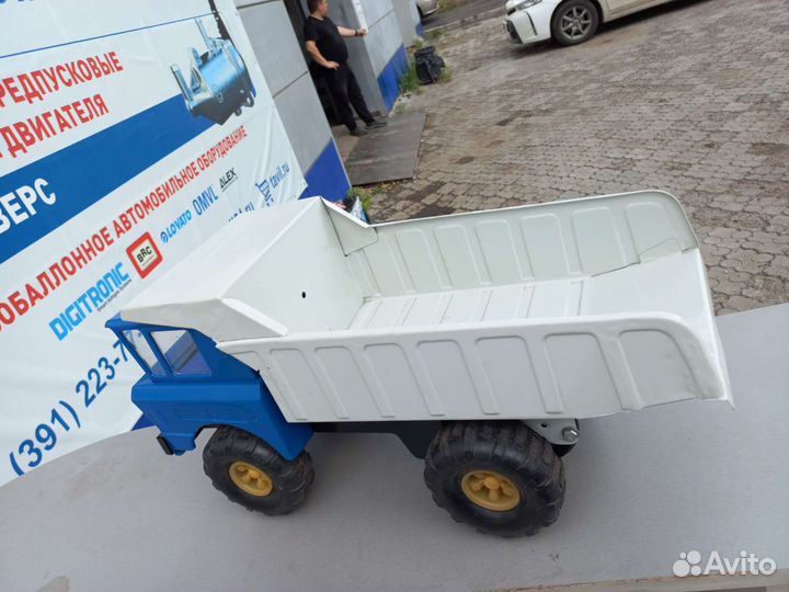 Игрушка СССР самосвал 