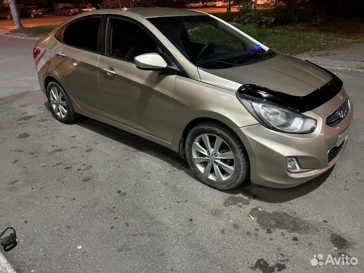 Hyundai Solaris 1.6 МТ, 2011, 245 515 км