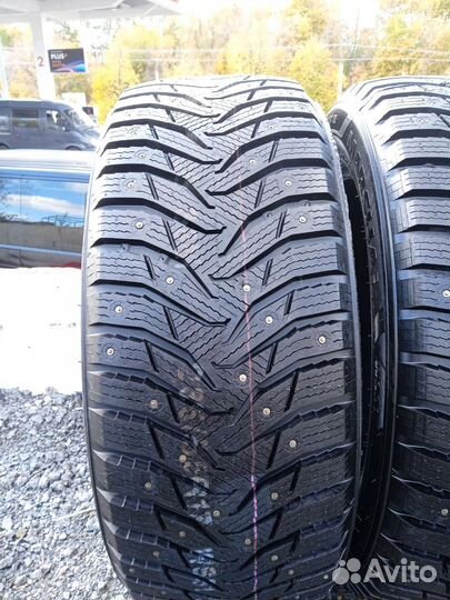 Marshal WinterCraft SUV Ice WS31 235/55 R17 103T