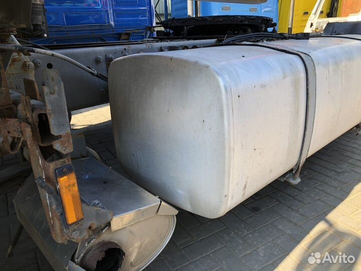 Бак топливный 690 L Daf XF105