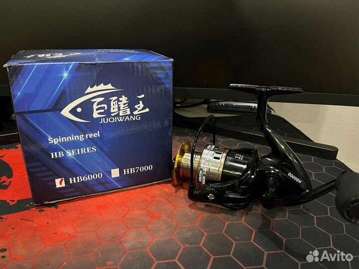 Катушка рыбаловная 7000