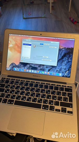 Apple MacBook Air 11