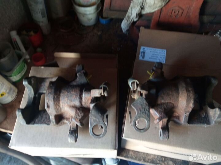 Тормозной суппорт задний mitsubishi asx 2014 г.вэ