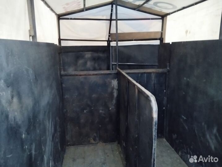 Прицеп коневозка