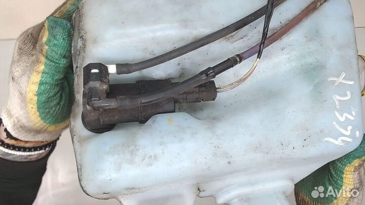 Бачок омывателя Renault Laguna 2, 2004