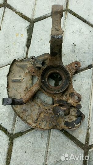 Поворотный кулак VW Passat 3 - 4