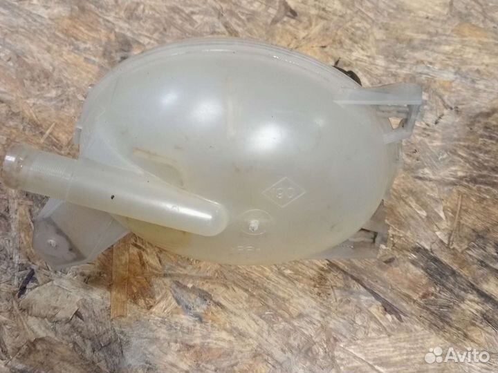 Бачек расширительный Renault logan 2