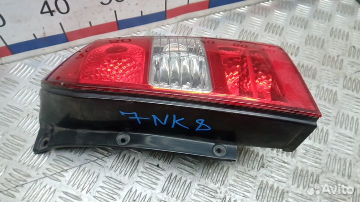 Фонарь задний правый hyundai tucson JM 2005