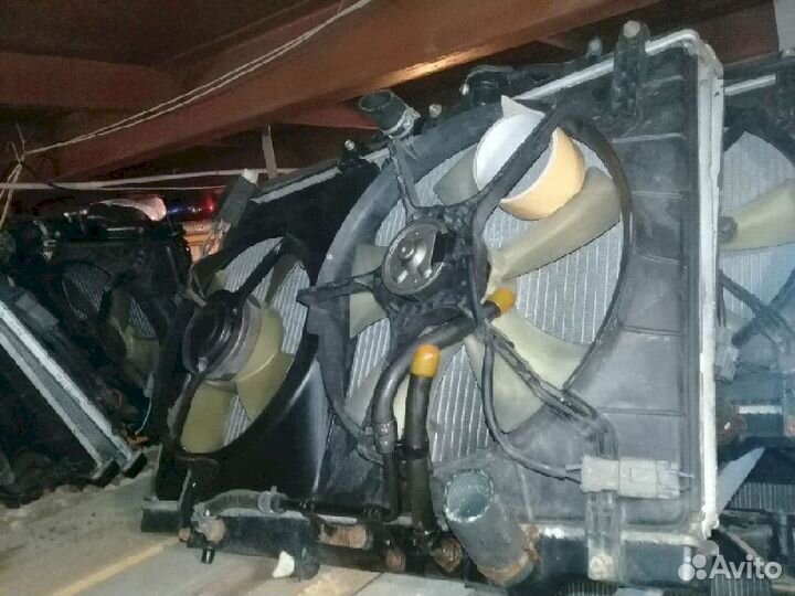 Радиатор охлаждения Honda Odyssey RA5