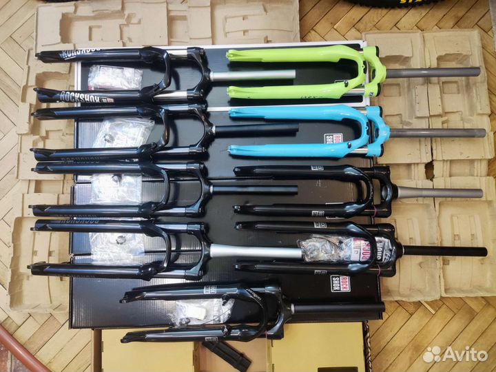 Вилки RockShox 29