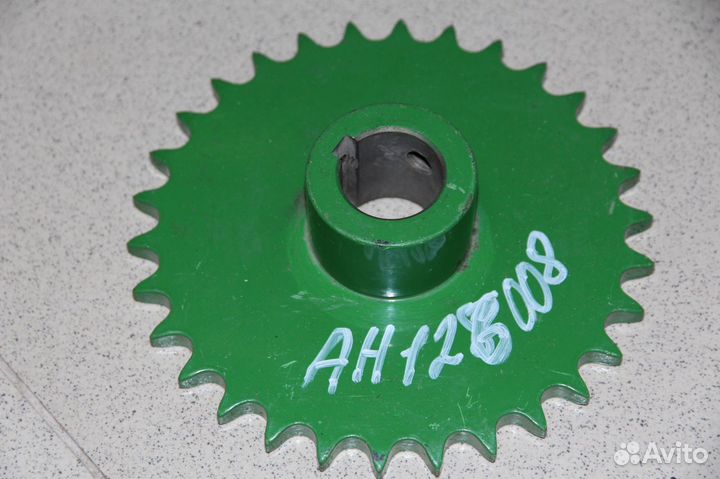 AXE10874 звездочка нижнего вала JD