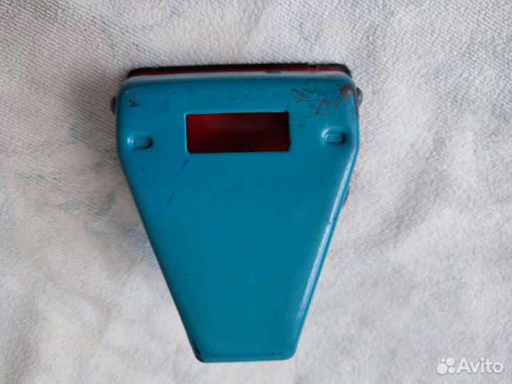 Дырокол канцелярский